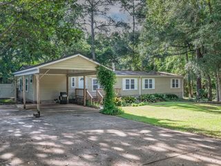 2081 Mistletoe Court, Tallahassee, FL 32317