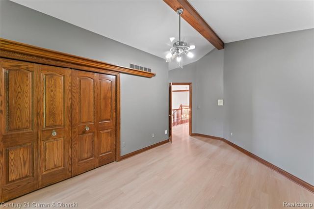 34062 Lyncroft Street, Farmington Hills, MI 48331