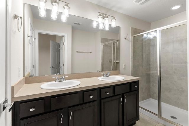 1121 PAVIA DRIVE, Apopka, FL 32703