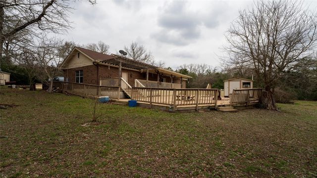 191 Clydesdale DR, Dale, TX 78616