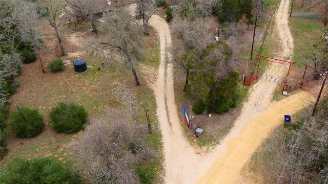 191 Clydesdale DR, Dale, TX 78616