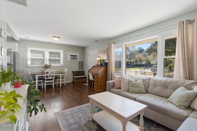 1 Castro Grove Drive, Toms River, NJ 08753