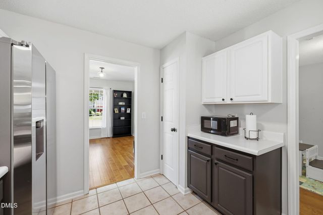 304 Stone Hedge Court, Holly Springs, NC 27540