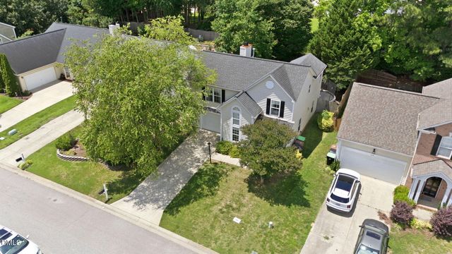 304 Stone Hedge Court, Holly Springs, NC 27540