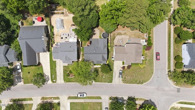 304 Stone Hedge Court, Holly Springs, NC 27540