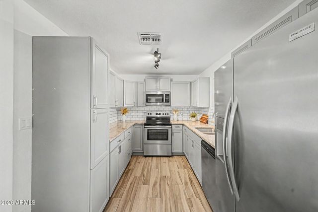 123 N 132ND Place, Chandler, AZ 85225