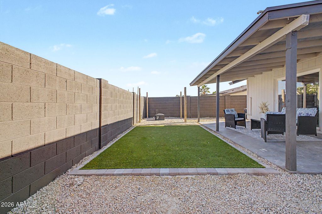 Image 25 of property listing at 123 N 132ND Place, Chandler, AZ 85225