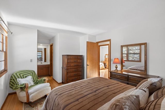 3629 Pilgrim Lane N, Plymouth, MN 55441