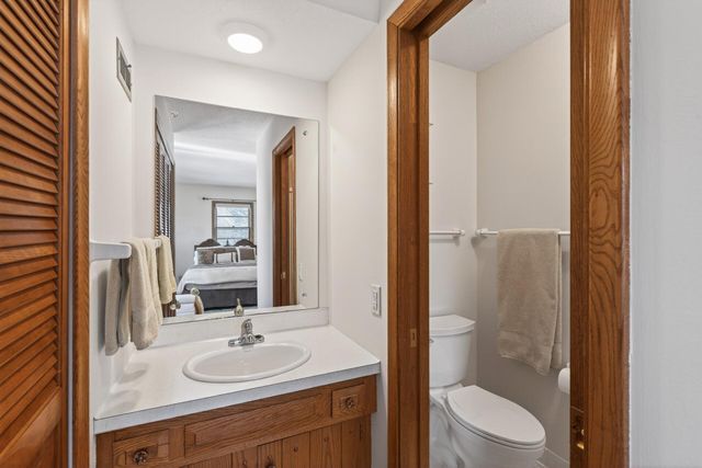 3629 Pilgrim Lane N, Plymouth, MN 55441