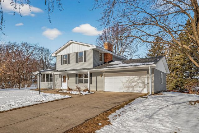 3629 Pilgrim Lane N, Plymouth, MN 55441