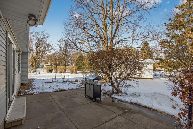 3629 Pilgrim Lane N, Plymouth, MN 55441