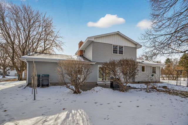 3629 Pilgrim Lane N, Plymouth, MN 55441