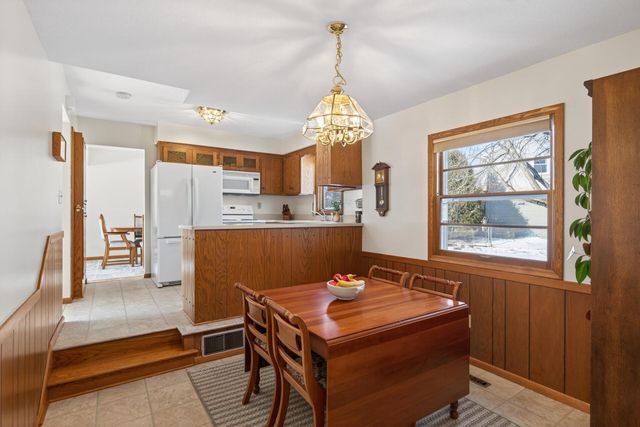 3629 Pilgrim Lane N, Plymouth, MN 55441