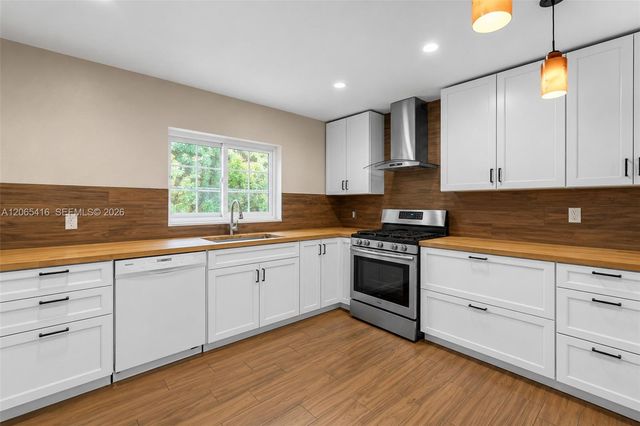 20301 SW 105th Avenue, Cutler Bay, FL 33189