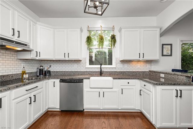 333 Moate CIR, Virginia Beach, VA 23462