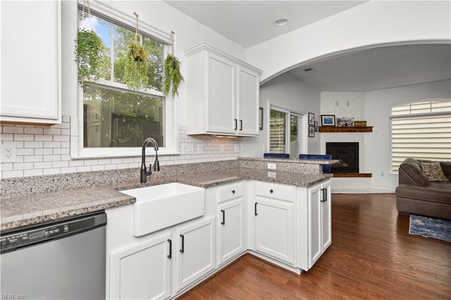 333 Moate CIR, Virginia Beach, VA 23462