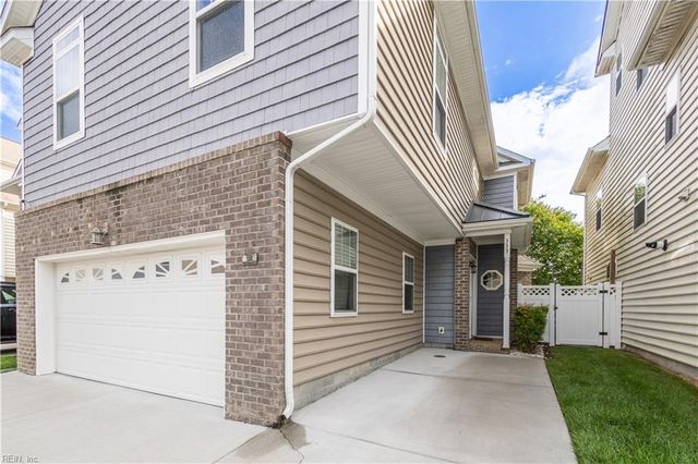 333 Moate CIR, Virginia Beach, VA 23462