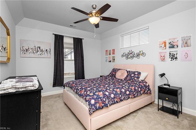 333 Moate CIR, Virginia Beach, VA 23462