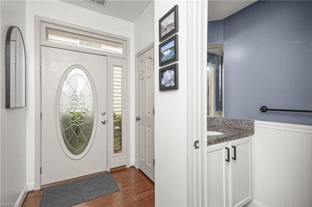 333 Moate CIR, Virginia Beach, VA 23462