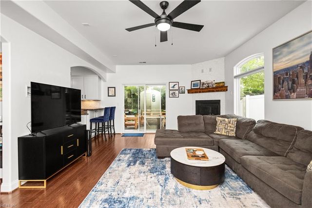 333 Moate CIR, Virginia Beach, VA 23462