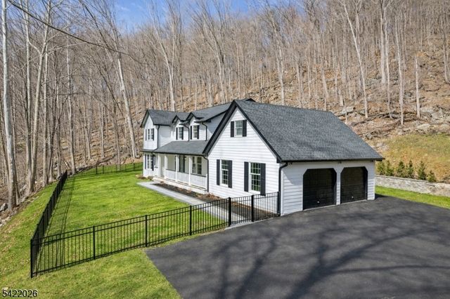 146 Rockaway Rd, Tewksbury Twp., NJ 08833