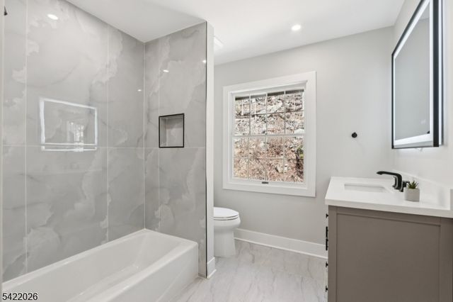 146 Rockaway Rd, Tewksbury Twp., NJ 08833