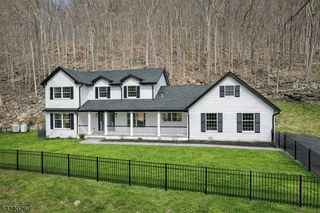 146 Rockaway Rd, Tewksbury Twp., NJ 08833