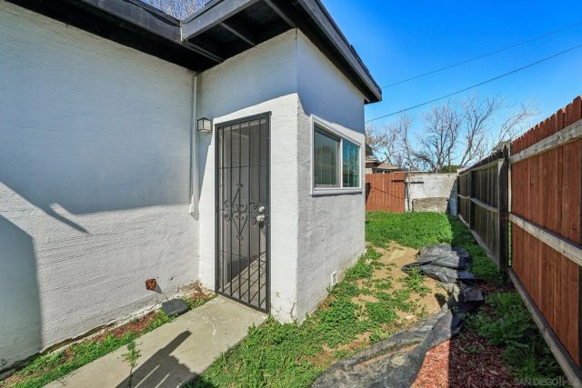 925 Magnolia Ave, Beaumont, CA 92223