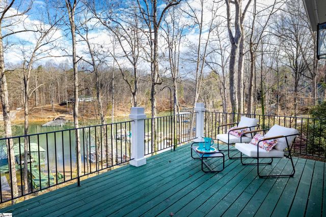 118 Pinnacle Pointe Drive, Seneca, SC 29672