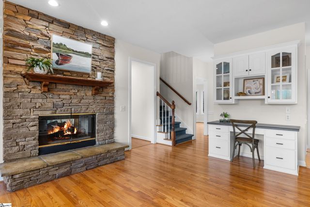 118 Pinnacle Pointe Drive, Seneca, SC 29672