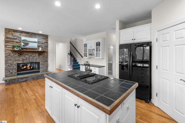 118 Pinnacle Pointe Drive, Seneca, SC 29672