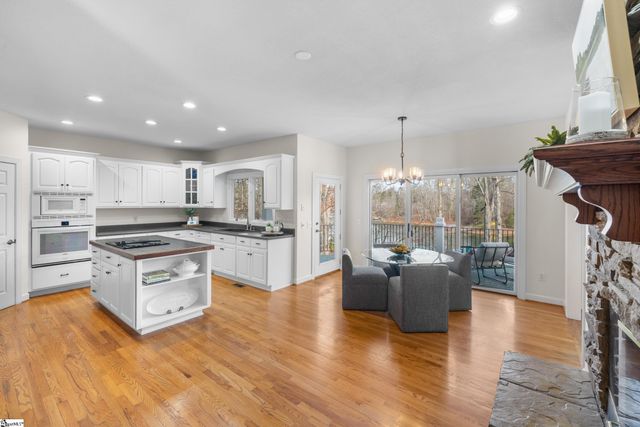 118 Pinnacle Pointe Drive, Seneca, SC 29672