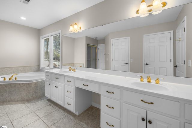 118 Pinnacle Pointe Drive, Seneca, SC 29672