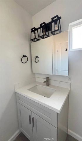 1320 E 48th, Los Angeles, CA 90011