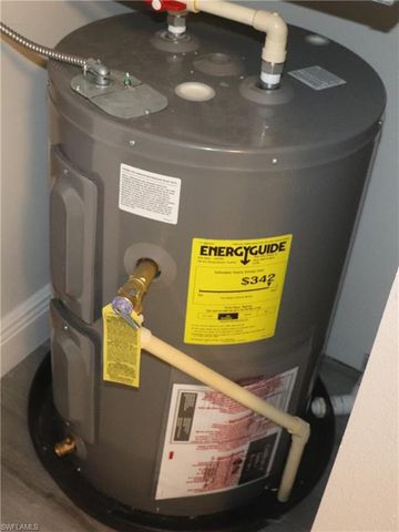 17422 Birchwood LN 2, Fort Myers, FL 33908