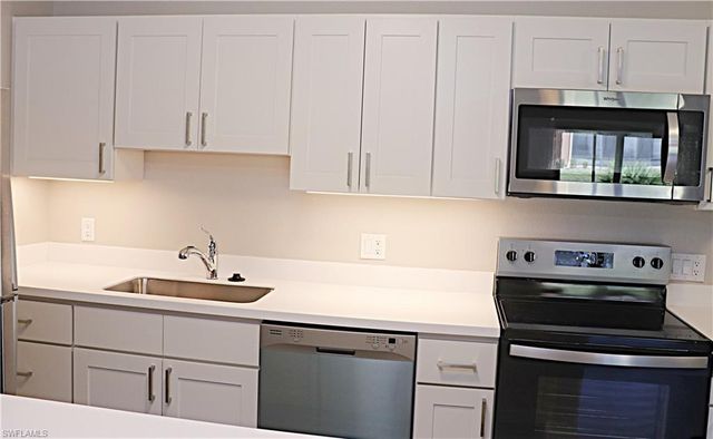 17422 Birchwood LN 2, Fort Myers, FL 33908