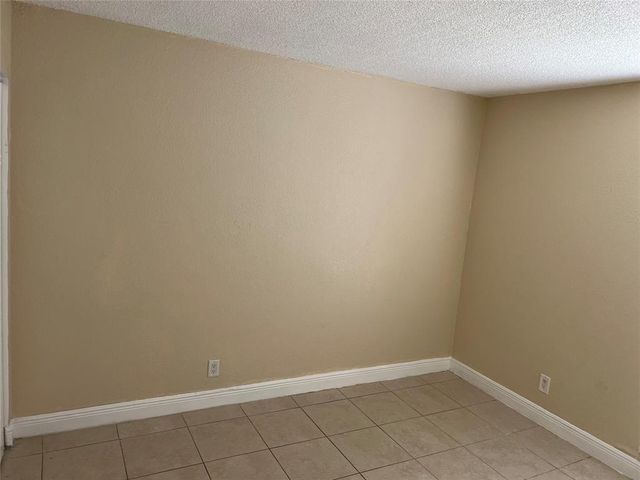 4425 Treehouse Lane A, Tamarac, FL 33319