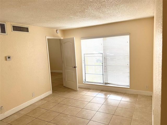 4425 Treehouse Lane A, Tamarac, FL 33319
