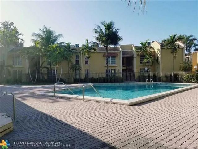 4425 Treehouse Lane A, Tamarac, FL 33319