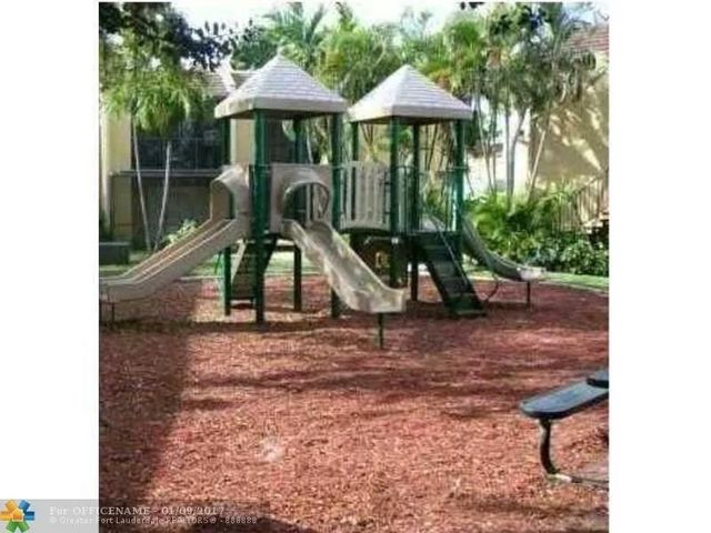 4425 Treehouse Lane A, Tamarac, FL 33319