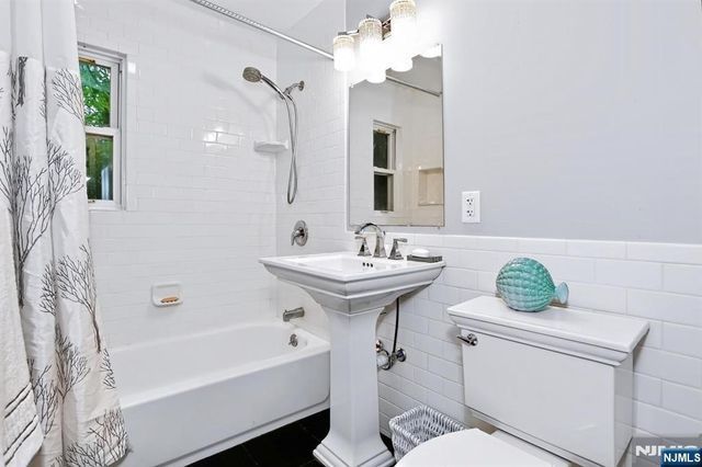 30 Highwood Drive, Dumont, NJ 07628