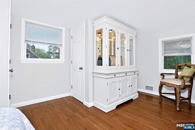 30 Highwood Drive, Dumont, NJ 07628