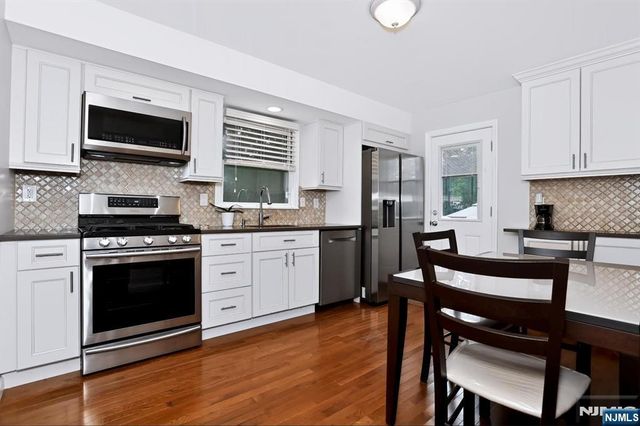 30 Highwood Drive, Dumont, NJ 07628