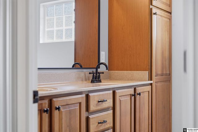 7400 Helen Witt Drive, Lincoln, NE 68512