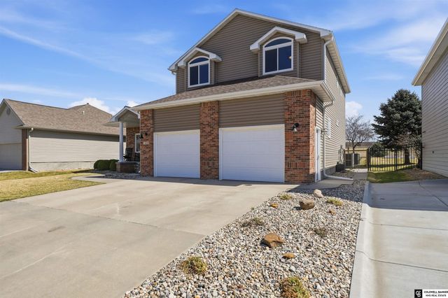 7400 Helen Witt Drive, Lincoln, NE 68512