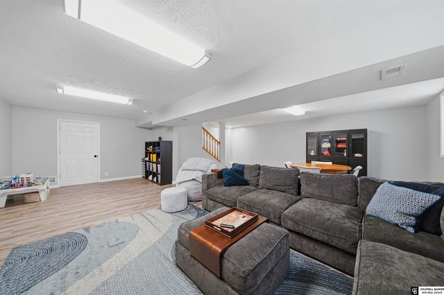 7400 Helen Witt Drive, Lincoln, NE 68512