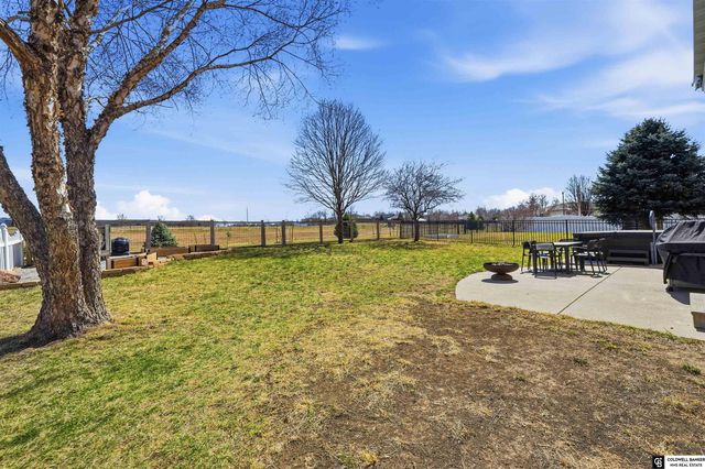 7400 Helen Witt Drive, Lincoln, NE 68512