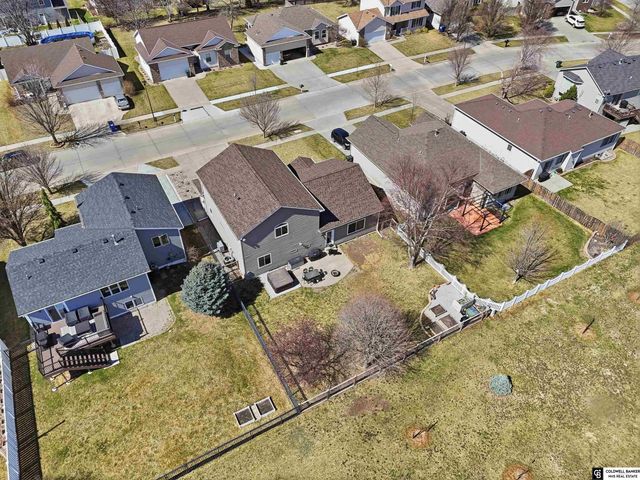 7400 Helen Witt Drive, Lincoln, NE 68512