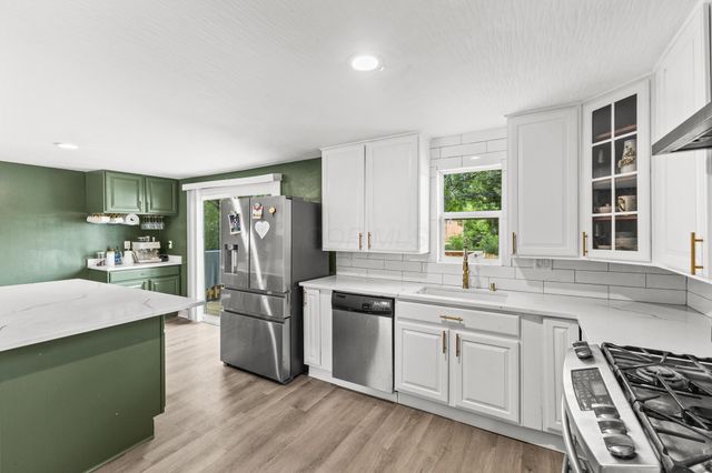 5044 Albany Drive, Columbus, OH 43232