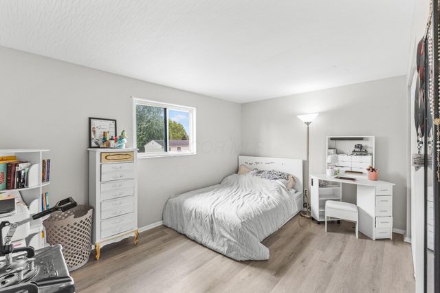 5044 Albany Drive, Columbus, OH 43232